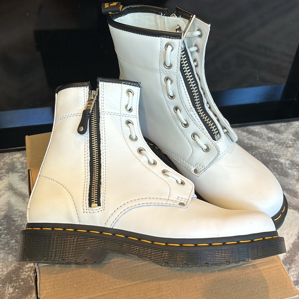 NIB Dr. Martens Women's 1460 Twin Zip 27624100 White Leather Boots 8 9 10 - Picture 2 of 15